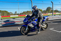 donington-no-limits-trackday;donington-park-photographs;donington-trackday-photographs;no-limits-trackdays;peter-wileman-photography;trackday-digital-images;trackday-photos
